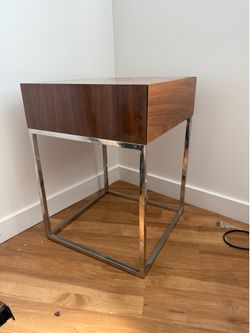 Kasala wooden side table