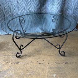 Nice Round Top Metal Base Coffee Table 