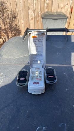 Genie garage door controls and key pad