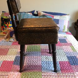 Sewing Chair 