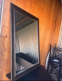 Wall mirror