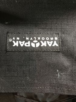 YAKPAK LAPTOP SHOULDER BAG