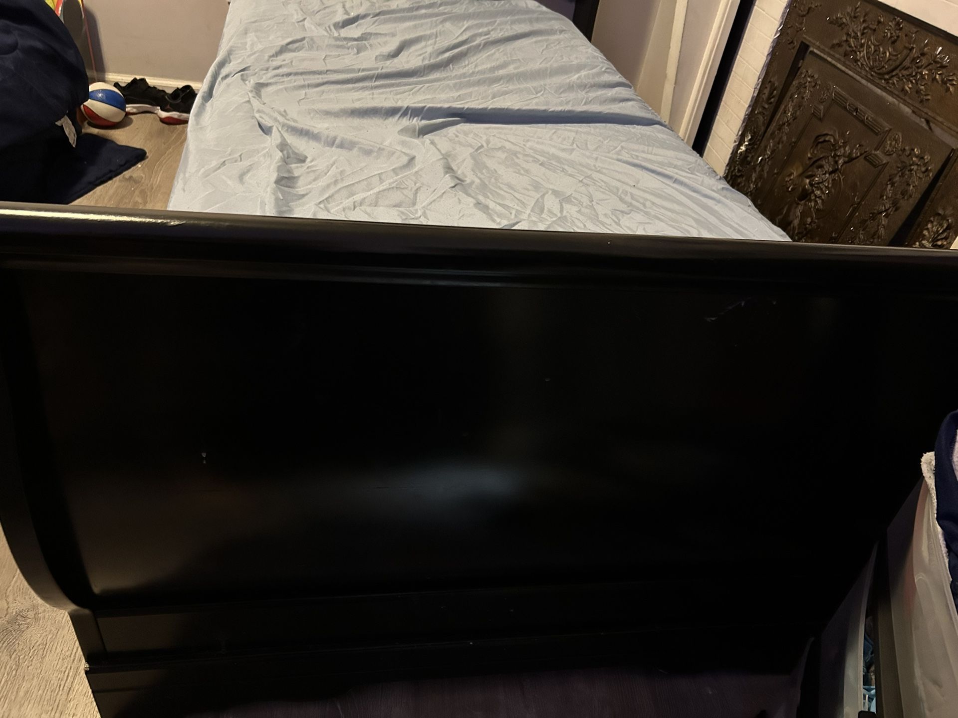 Twin Bed With Boxing 