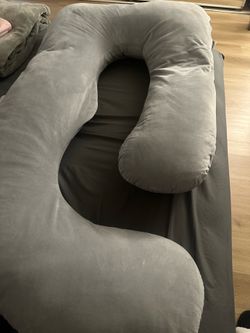 Momcozy Pregnancy Pillows .