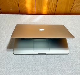 Apple MacBook Pro 15” Retina i7/16GB/500GB SSD $350