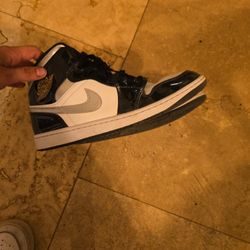 Nike Air Jordan  1