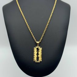 10k solid yellow gold Hip Hop Blade pendant charm & 21” 3.5mm rope chain necklace 12.5 grams