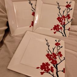 White Porcelain Plates 