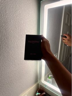 Valentino born in Roma 100ml!! Smells amazing