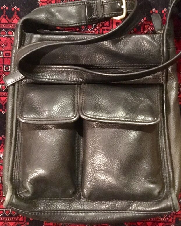 Fossil black leather crossbody bag handbag purse