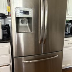 Refrigerator GE