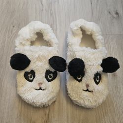 Girls Children's place Fuzzy Panda White Size 5-6 Slippers