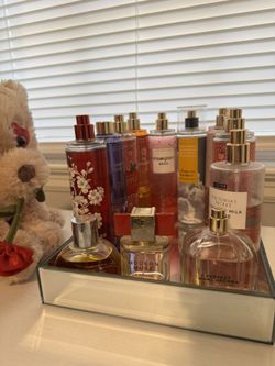 Lot Of 13 Eau de toilette And Perfumes 