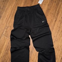 Alo Sweats Size Medium