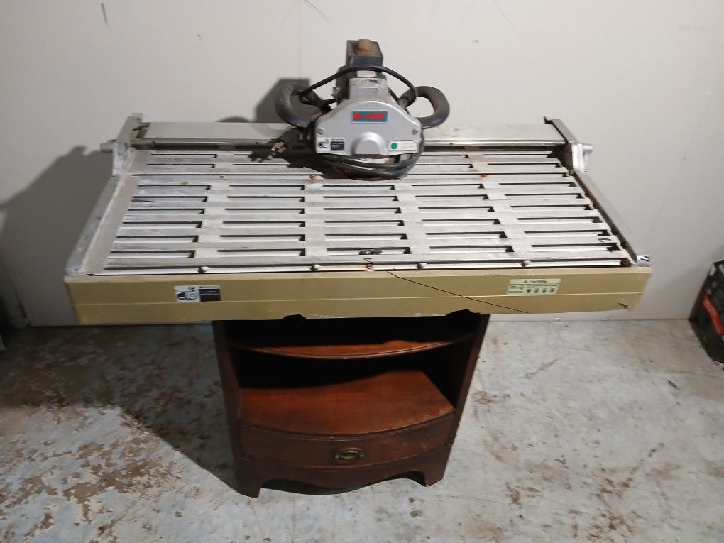Tile Saw