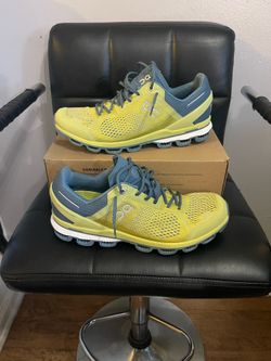 On cloud surfer Size 10 Men’s $95