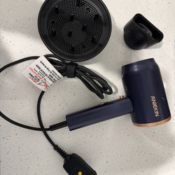 Hair dryer with diffuser