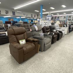 Rentals: Wheelchairs, Scooters, Liftchairs, Various Equipment