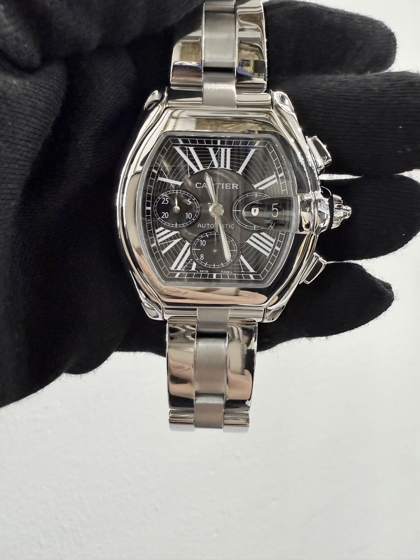 Cartier Roadster Chronograph/ Complete box & Papers 