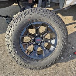 TRD Pro 17x8 6x139.7 + 5 Wheels 265/70R17 Falken Wildpeak A/T4W Tires Tacoma 4Runner Fjcruiser Tundra