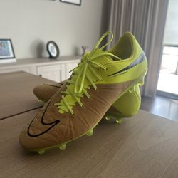 Nike Hypervenom Phantom II