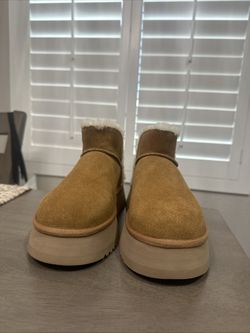 Authentic Women KoolaBurra By UGG Ultra Mini Platform Fur 