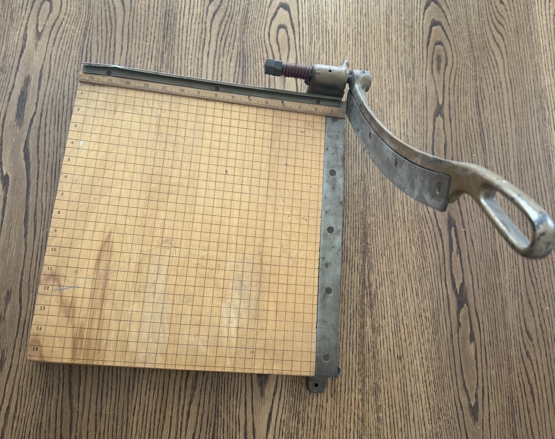 Paper Cutter (Vintage)