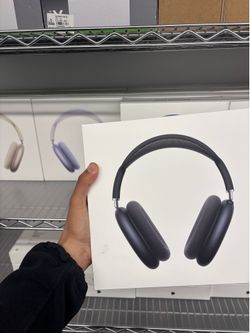 🎧 Apple AirPods Max 2 (USB-C) – Premium Noise Cancelling Headphones