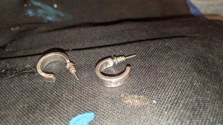 Ear rings
