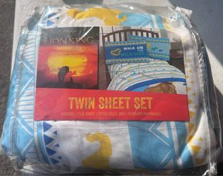 Twin size lion King sheet set