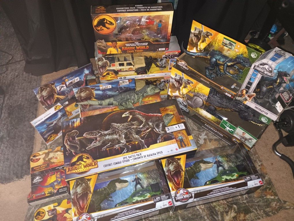 Jurassic World Action Figures And Toy Sets