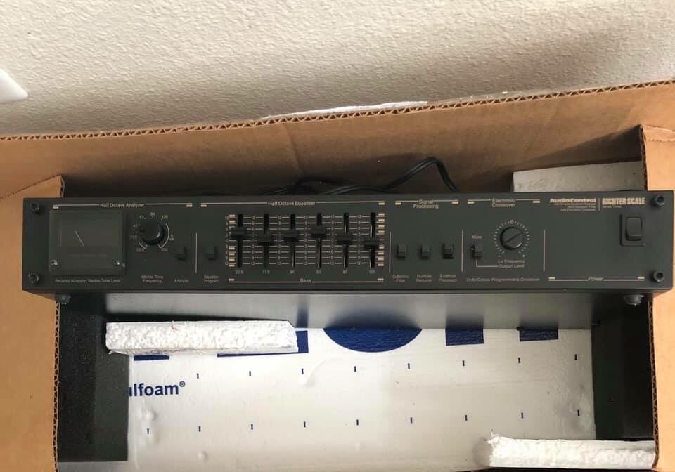 Audio Control Richter Scale Series Three III Bass equalizer/analyzer electronic crossover