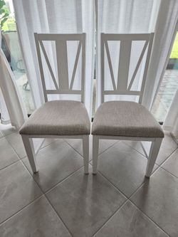 Chairs, Bar & Picture