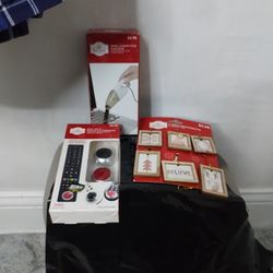 Set Of 2 Remote Finders, Mini Computer Vacuum, 6-piece Mini Ornaments 