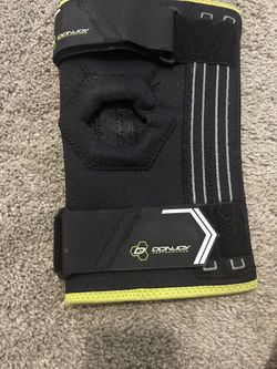 Large Knee Brace