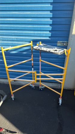 MetalTech Portable Scaffold with Casters