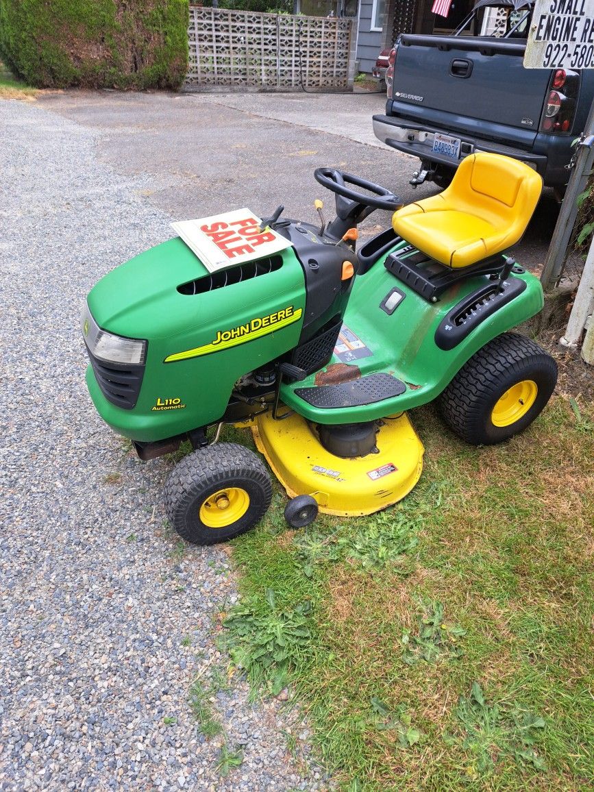 John Deere L110 Automatic