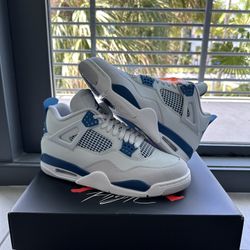 Jordan Retro 4 Military Blue - Size 9