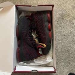 Lebron soilder 10, Size : 8.5 us