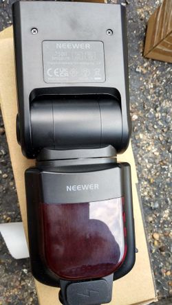 NEEWER 750II Speedlite Universal On-Camera Flash for DSLR Cameras [KO6587]