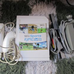 Nintendo Wii Console With Wii Sports 