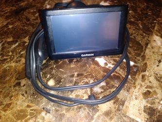 Selling Garmin navigation system
