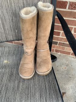 Uggs size 7