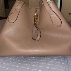 Large Burberry Bag With Matching Wallet 