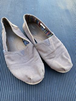 Toms Shoes