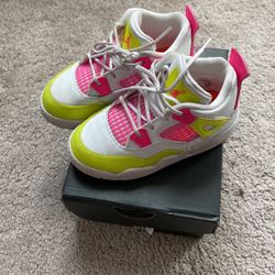 Retro 4 Jordan’s Size 9