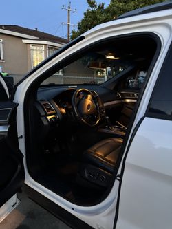 INTERIOR DETAIL CLEANINGS
