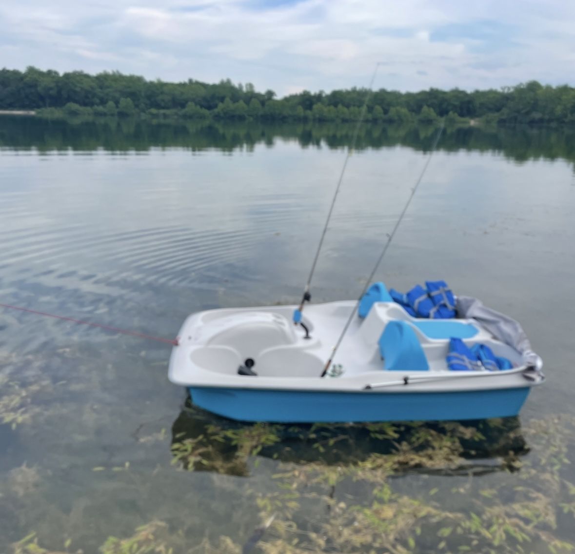 Pedal Boat With Fish Finder