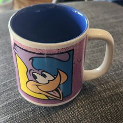 1992 Warner Bros. Six Flags ceramic coffee cup/Mug looney tunes Roadrunner