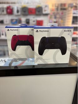 PS5 CONTROLLERS